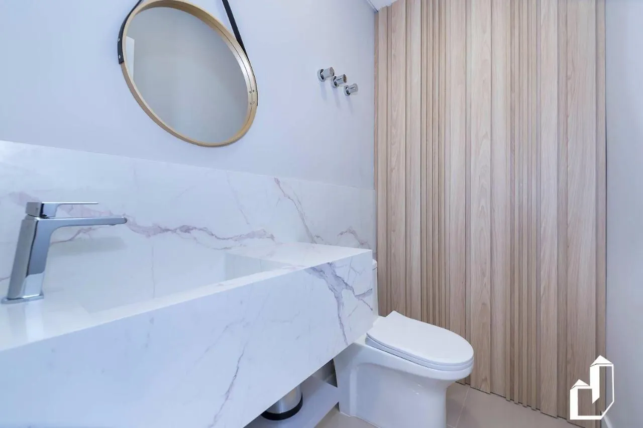 Cobertura Duplex Com 03 Dormitorios E Jacuzzi Bombinhas Apartmán